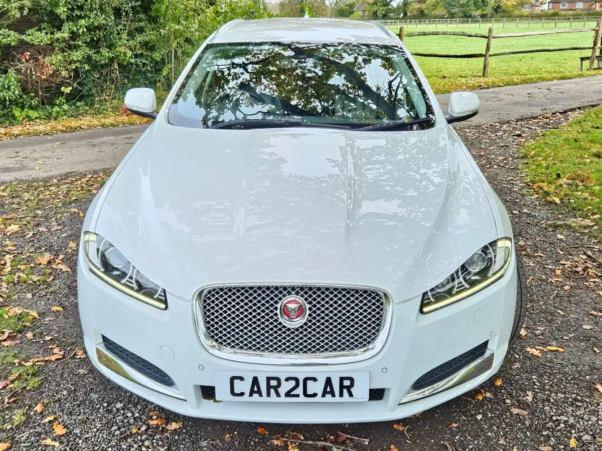 2015-jaguar-xf-22td-luxury-163ps-sportbrake-5d-big-7