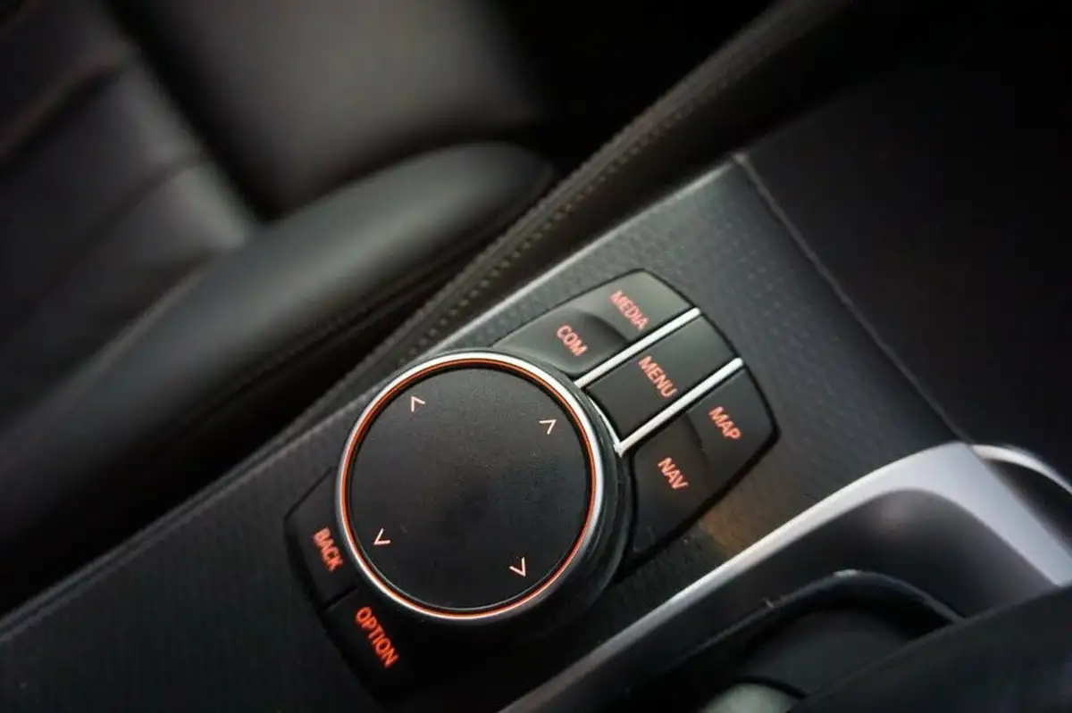 2022-bmw-5-series-20-530e-m-sport-touring-5d-big-27
