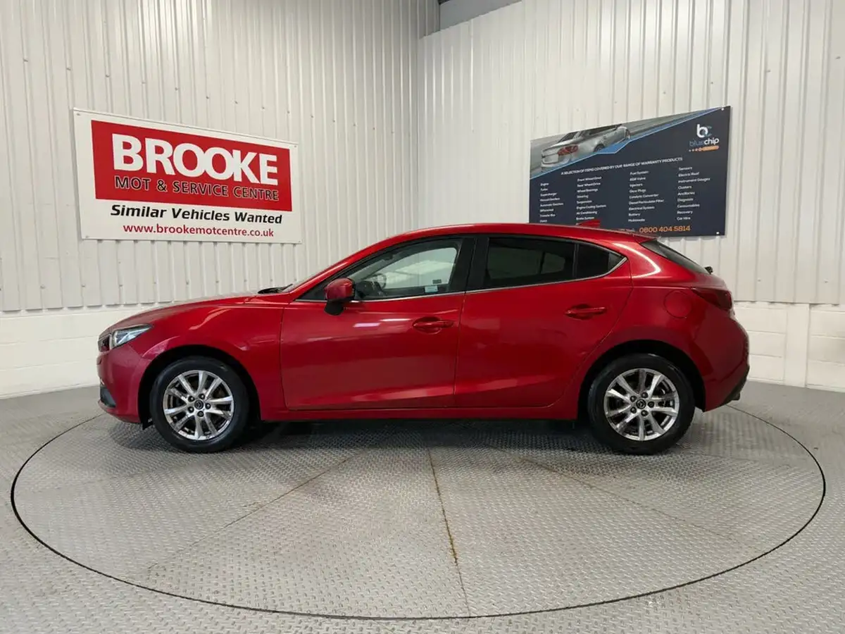 2015-mazda-mazda3-20-se-l-nav-hatchback-5d-big-7