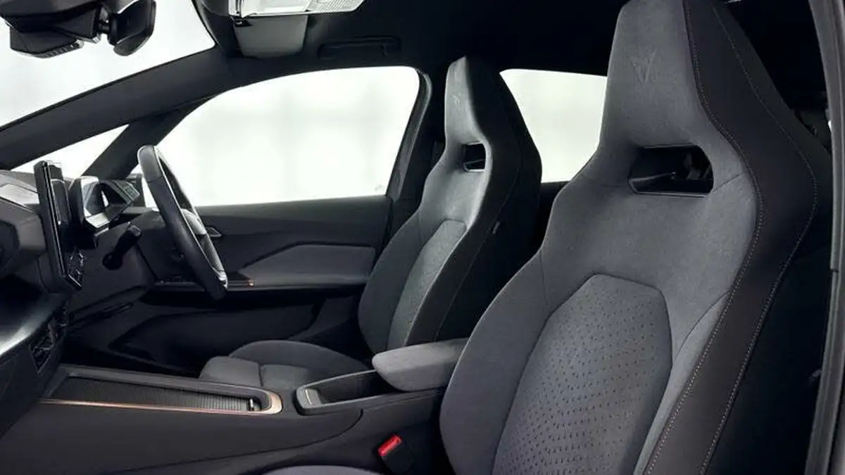 2022-cupra-born-e-v3-230ps-58kwh-e-boost-big-40
