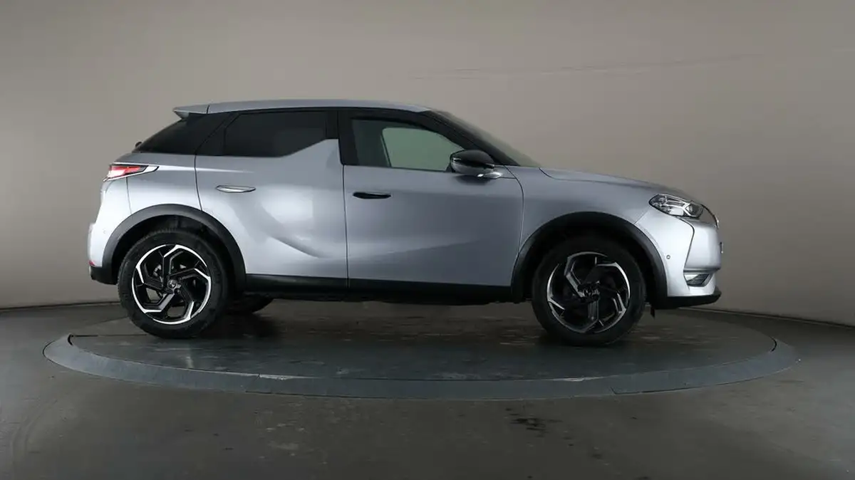 2021-ds-ds-3-crossback-12-puretech-ultra-prestige-155ps-big-51