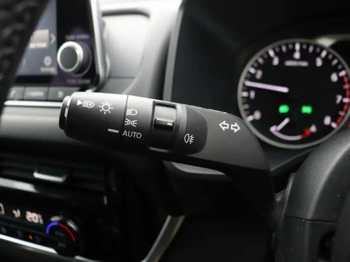 2023-nissan-qashqai-13-dig-t-acenta-premium-140ps-big-40