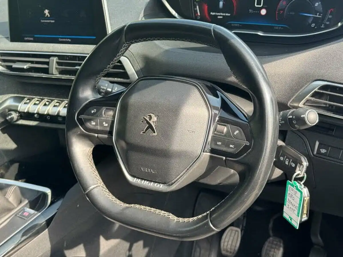 2018-peugeot-3008-suv-12-puretech-allure-big-11
