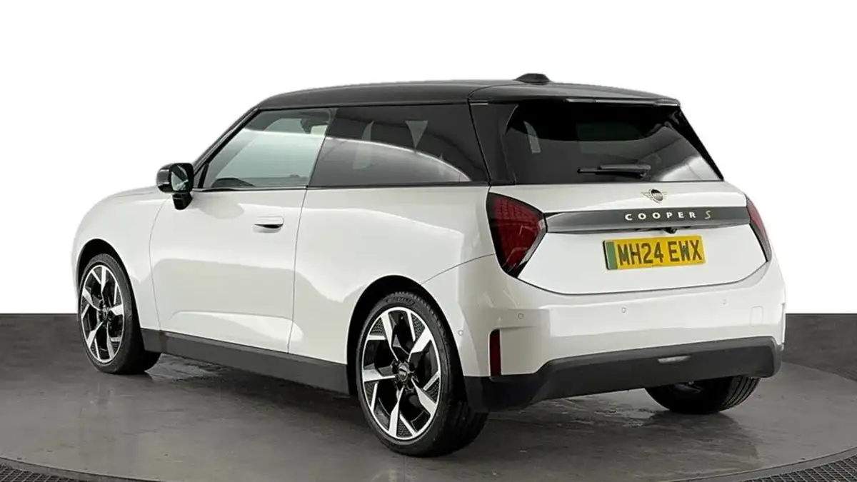 2024-mini-cooper-e-cooper-se-exclusive-level-2-big-5
