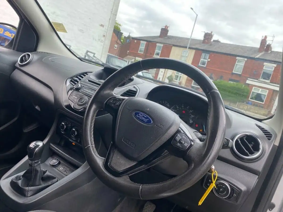 2018-ford-ka-12-ti-vct-zetec-colour-edition-big-11