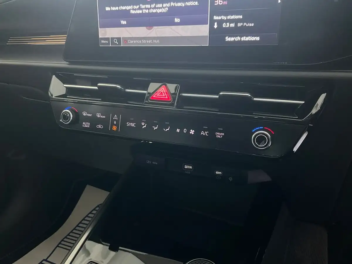 2022-kia-niro-ev-e-4-big-39