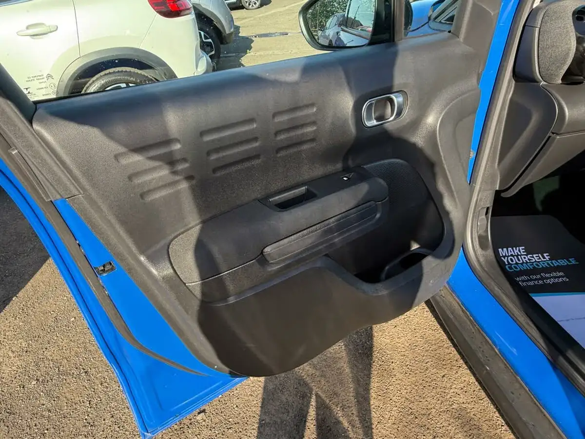 2022-citroen-c3-aircross-12-puretech-shine-plus-110ps-big-37