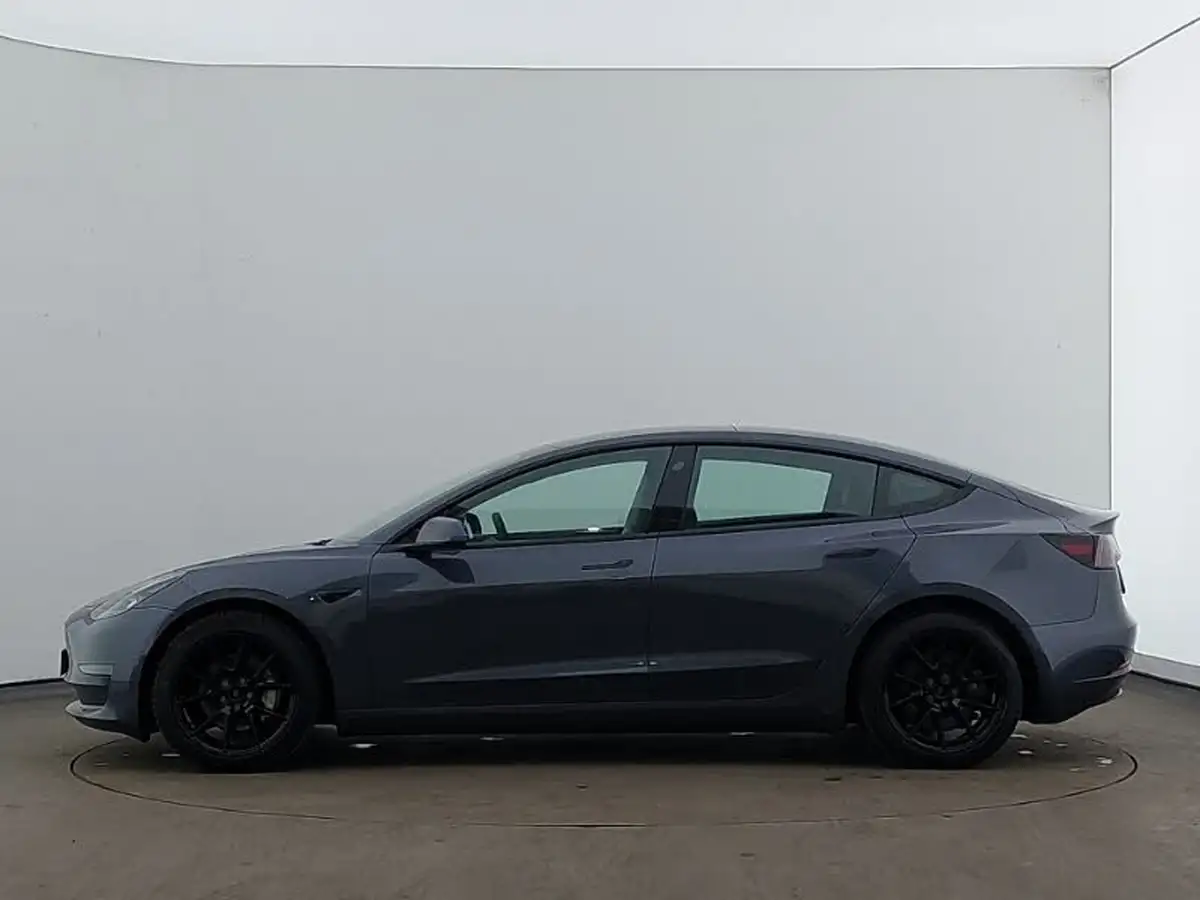 2021-tesla-model-3-e-long-range-4x4-big-3
