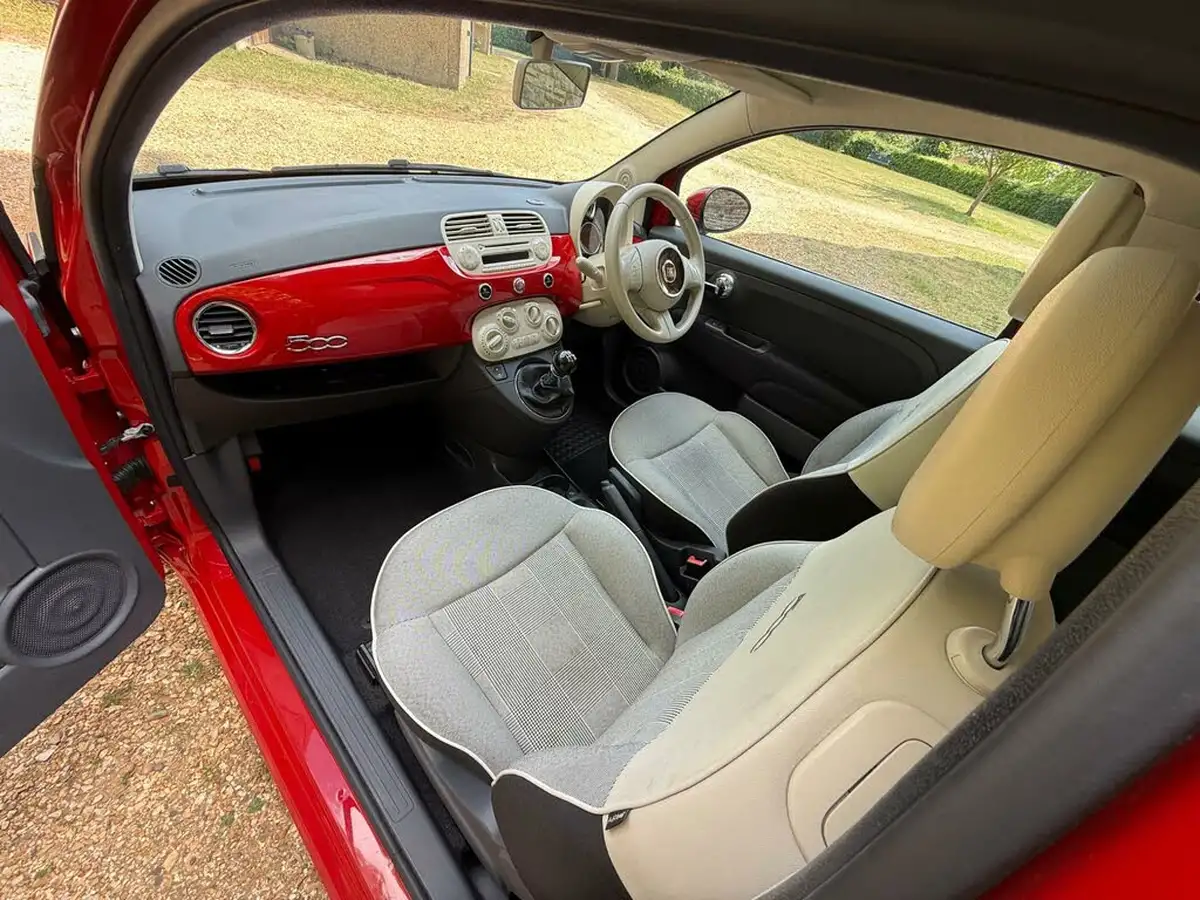 2015-fiat-500-12-lounge-ss-big-20