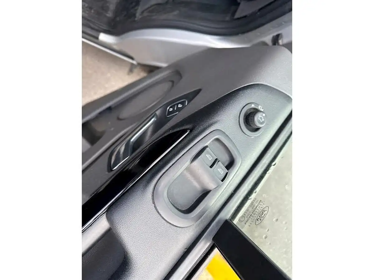 2019-ford-transit-custom-20tdci-300-l2h1-limited-130pseu6-panel-van-big-33