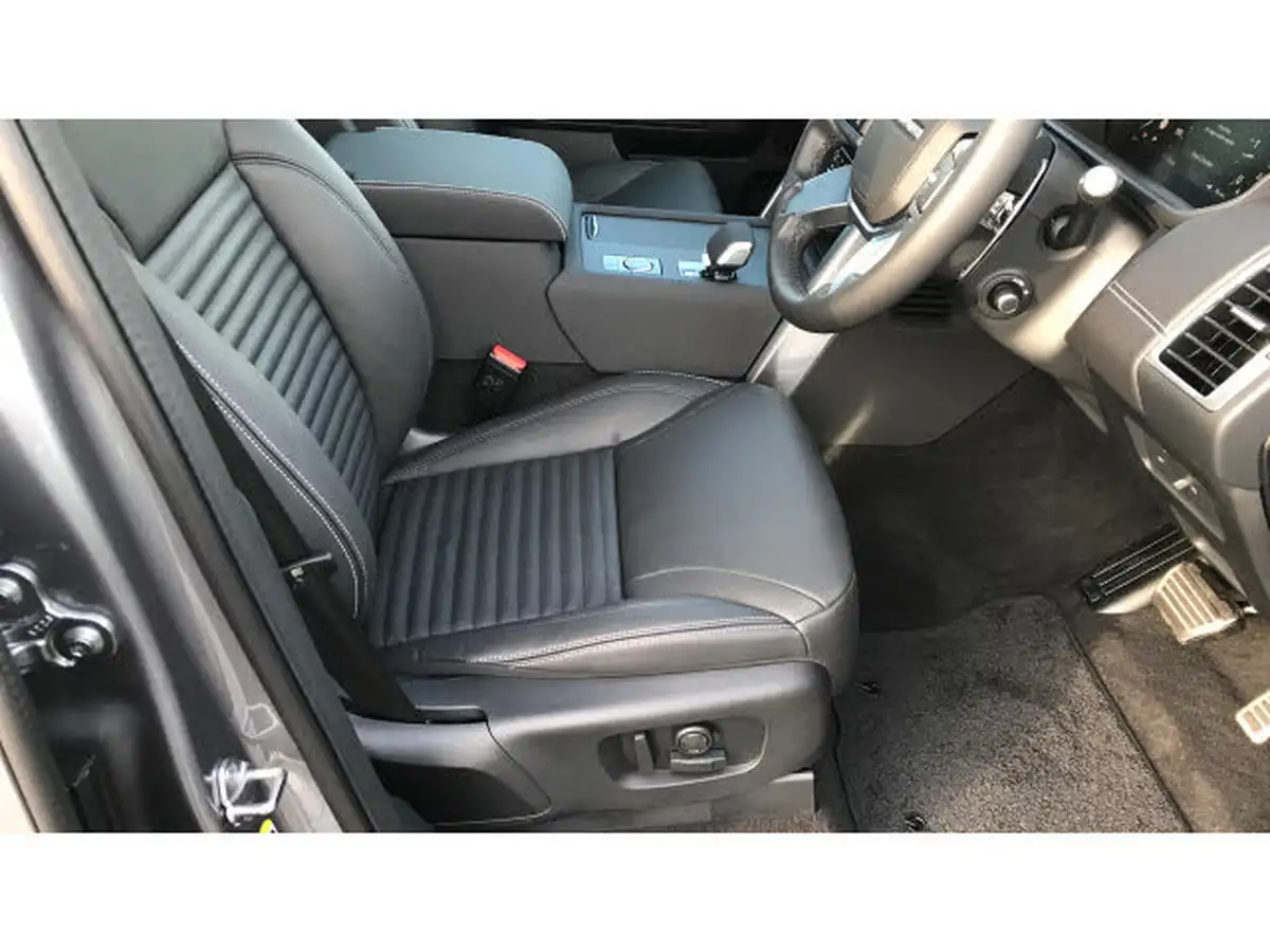 2024-land-rover-discovery-30-d350-dynamic-hse-big-15