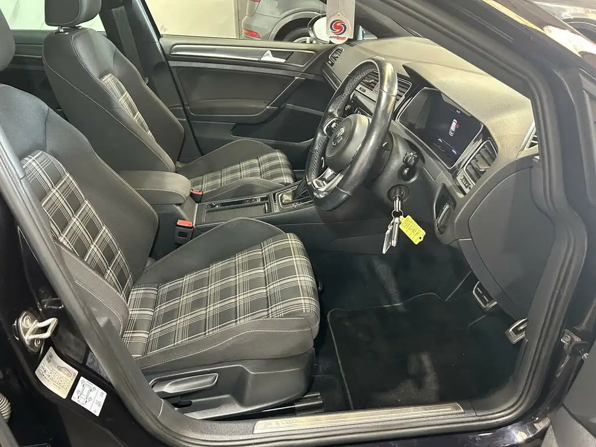 2018-volkswagen-golf-20tdi-gtd-hatchback-5d-dsg-big-18