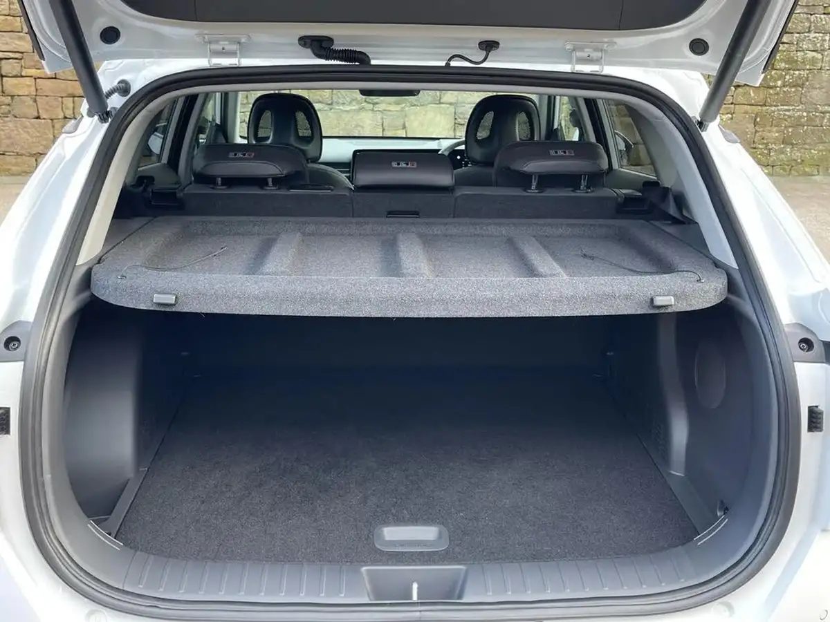 2024-hyundai-kona-e-ultimate-218ps-65kwh-big-25