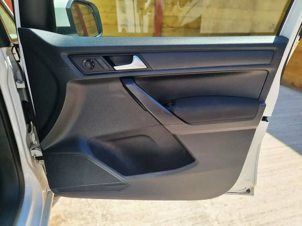 2017-volkswagen-caddy-maxi-life-20tdi-c20-102ps-dsg-big-23