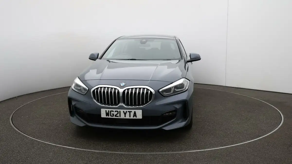 2021-bmw-1-series-15-118i-m-sport-lcp-dct-big-39