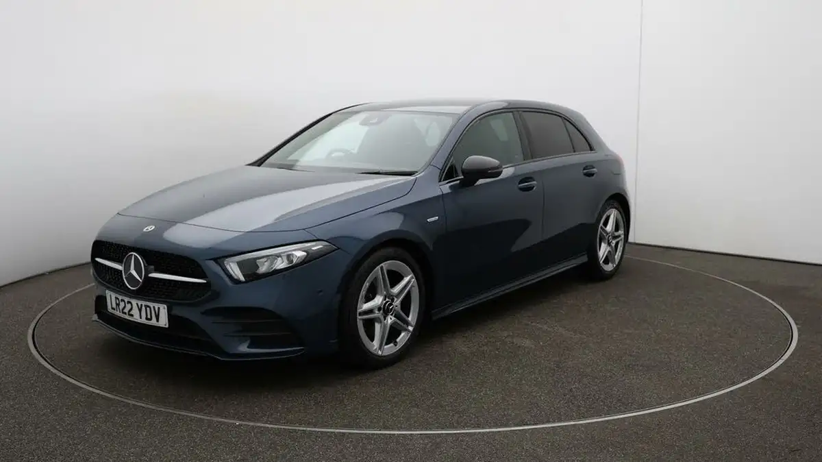 2022-mercedes-benz-a-class-13-a180-amg-line-executive-edition-hatchback-5d-7g-dct-big-69