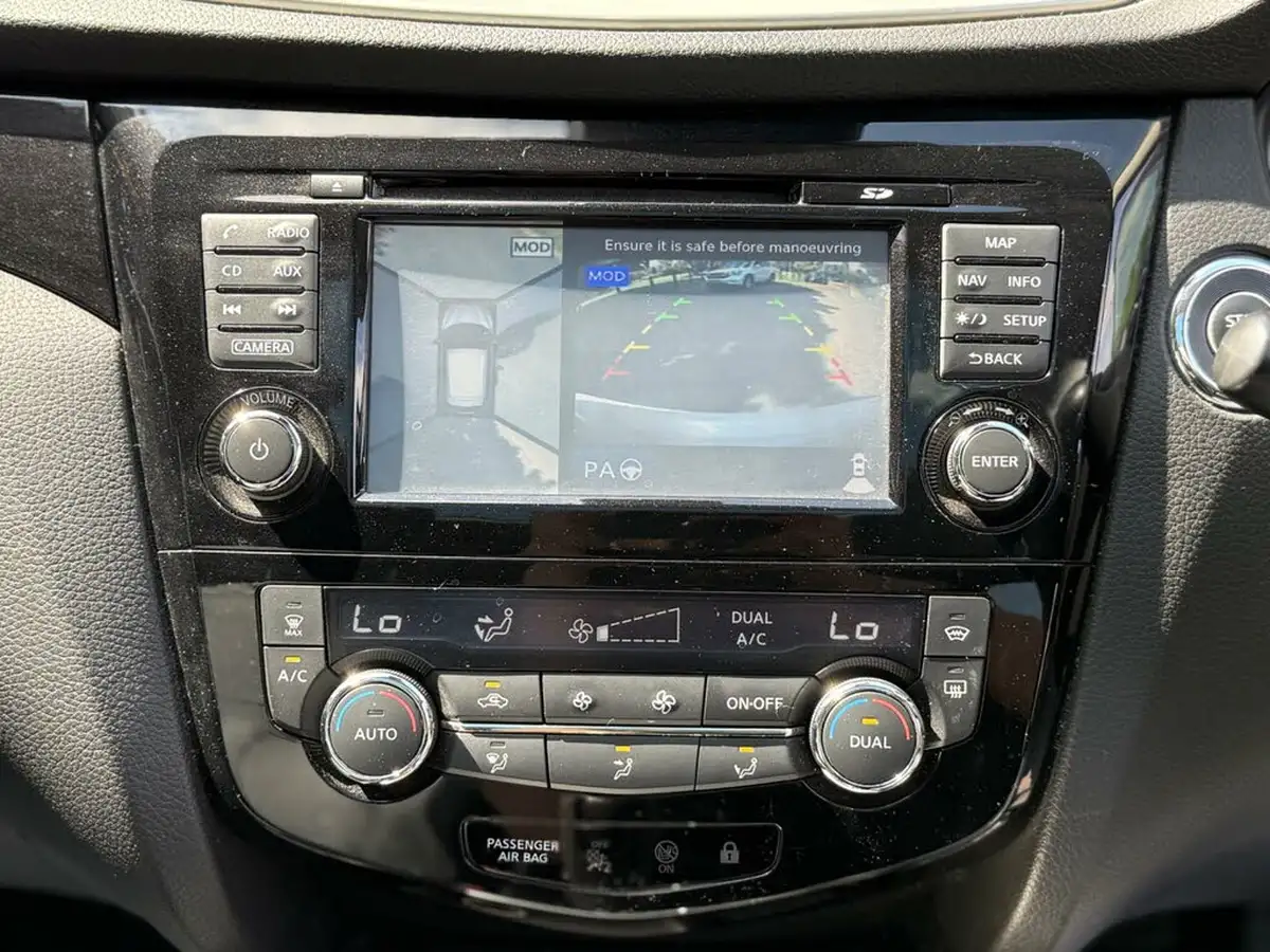 2017-nissan-qashqai-12-dig-t-tekna-xtronic-cvt-big-49
