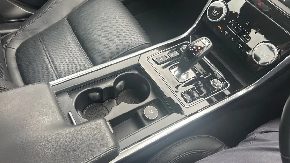 2020-jaguar-xe-20d-se-big-12