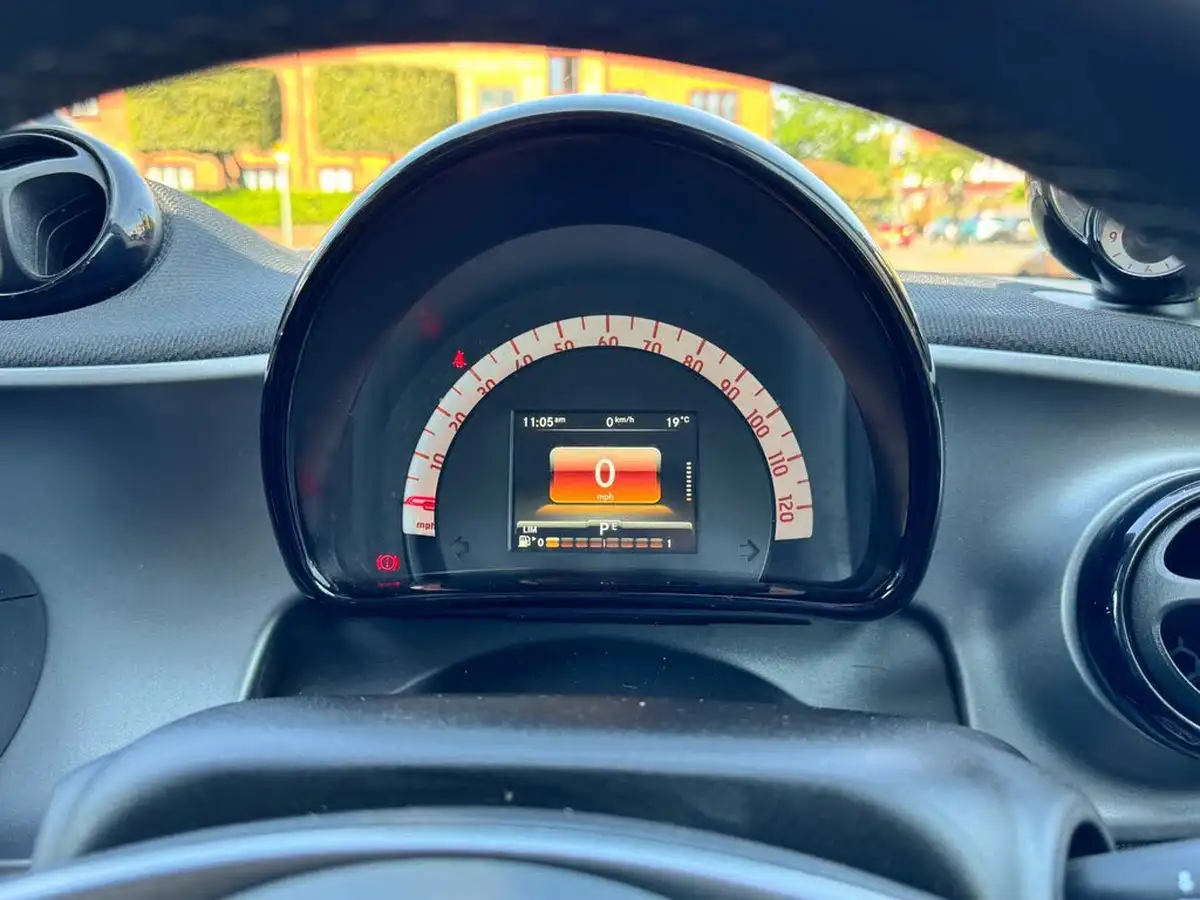 2017-smart-fortwo-10-prime-sport-71bhp-premiumss-cabriolet-twinamic-big-21