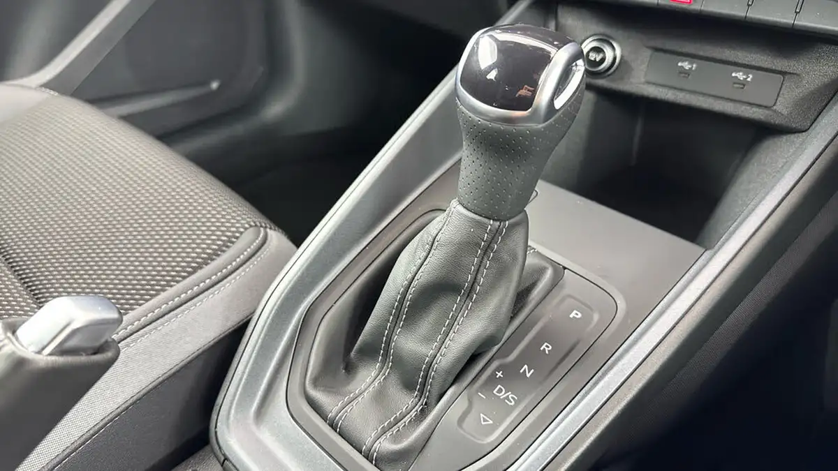 2023-audi-a1-10-30-tfsi-s-line-tronic-big-15