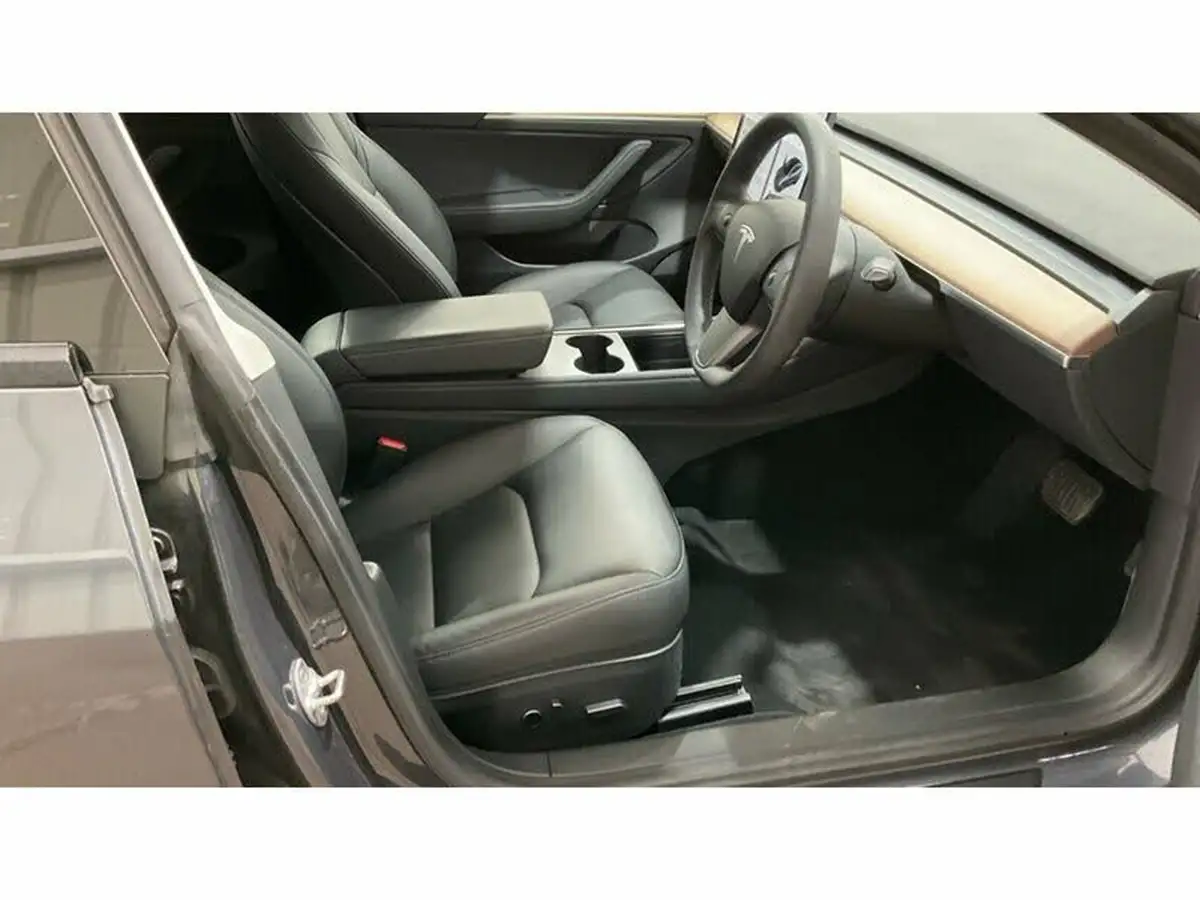2021-tesla-model-3-e-standard-plus-big-2