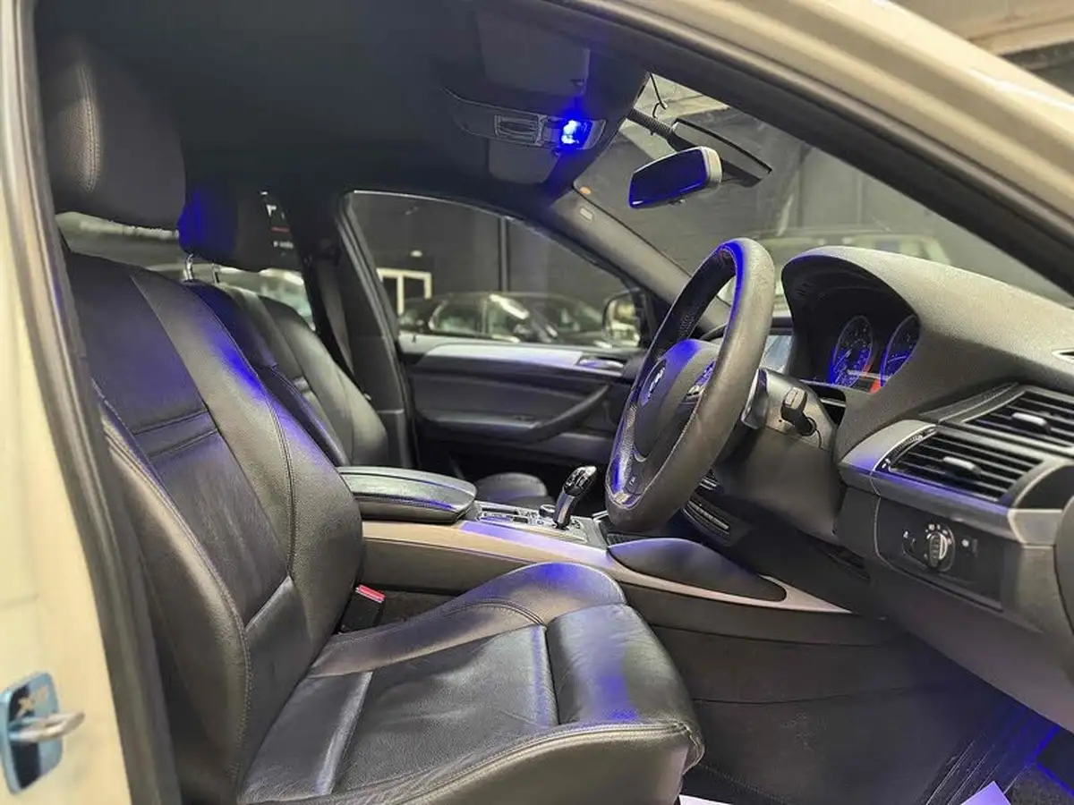 2013-bmw-x6-30td-m50d-big-13