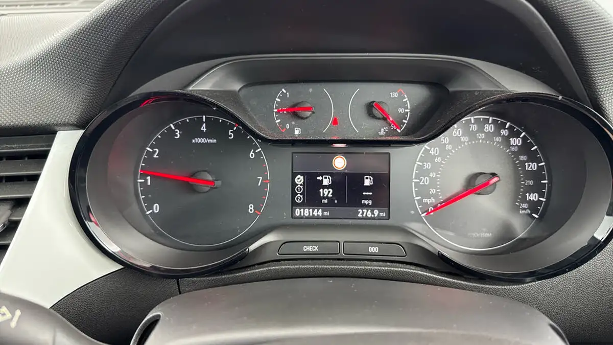 2020-vauxhall-crossland-x-12-sri-nav-110ps-big-12