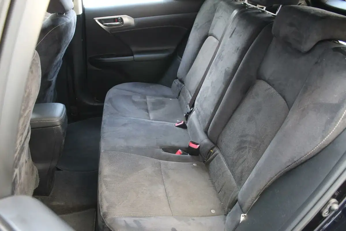 2014-lexus-ct-200h-18-advance-big-21