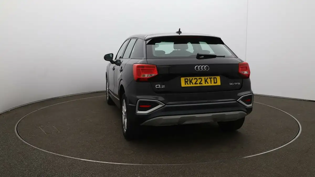 2022-audi-q2-10-30-tfsi-sport-big-56