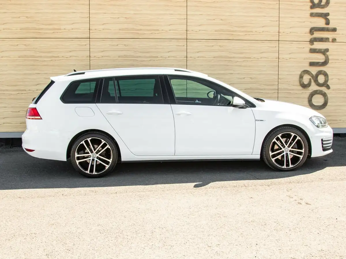 2016-volkswagen-golf-20tdi-gtd-bmtss-estate-5d-dsg-big-11