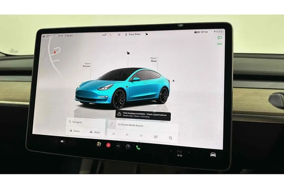 2022-tesla-model-3-e-performance-big-40