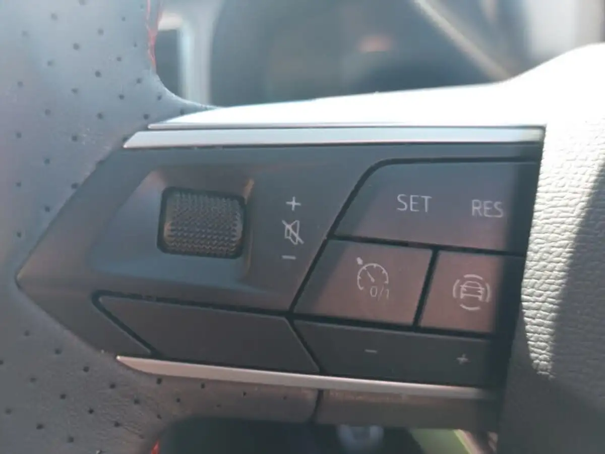 2024-seat-ateca-15-ecotsi-fr-big-12