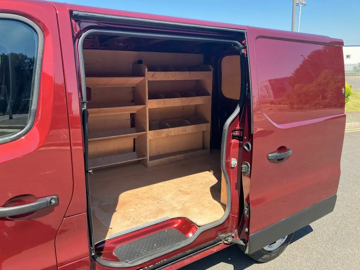 2022-renault-trafic-20dci-sl28-130-business-big-37