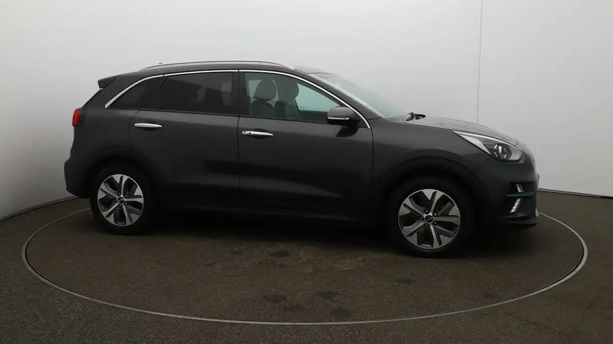 2021-kia-e-niro-ev-3-big-46