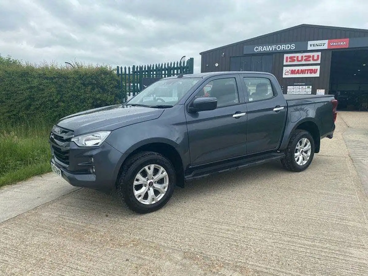 2023-isuzu-d-max-19td-dl20-double-auto-big-0