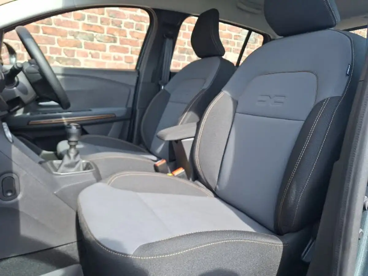 2024-dacia-sandero-stepway-10-tce-extreme-110bhp-big-4