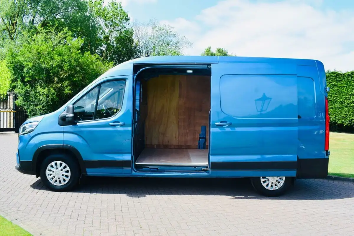 2023-maxus-deliver-9-20tdi-l3h2-lux-big-2