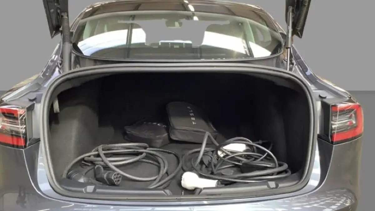 2022-tesla-model-3-e-long-range-big-8