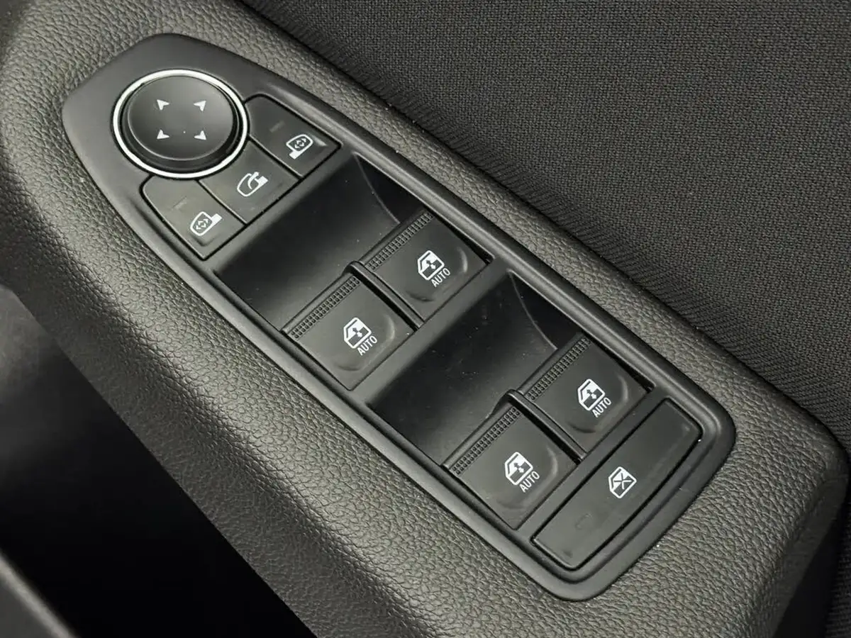 2024-renault-clio-10-tce-esprit-alpine-big-18