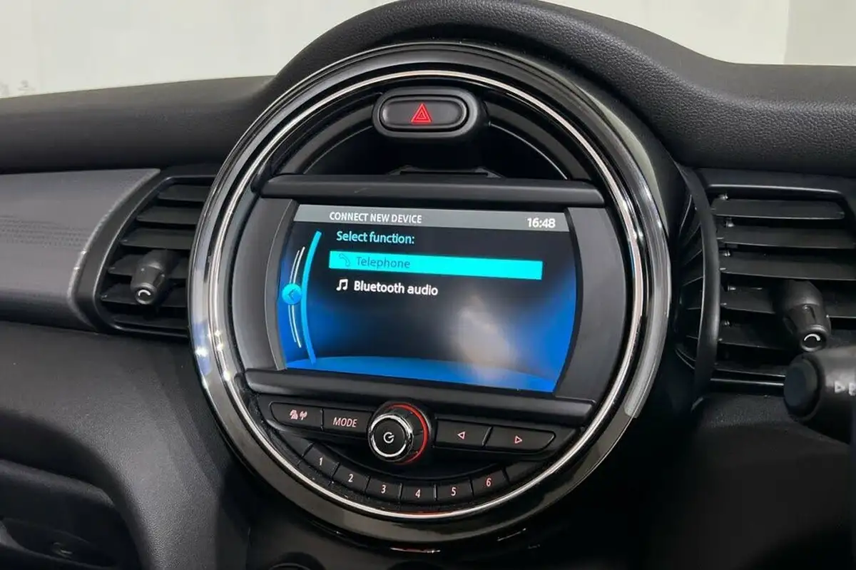 2018-mini-cooper-15-cooper-series-ii-ss-convertible-2d-big-31