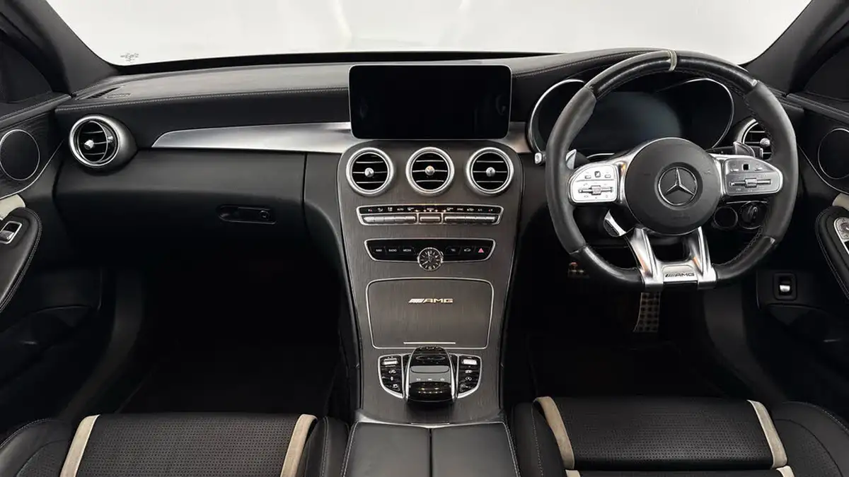 2021-mercedes-benz-c-class-big-10