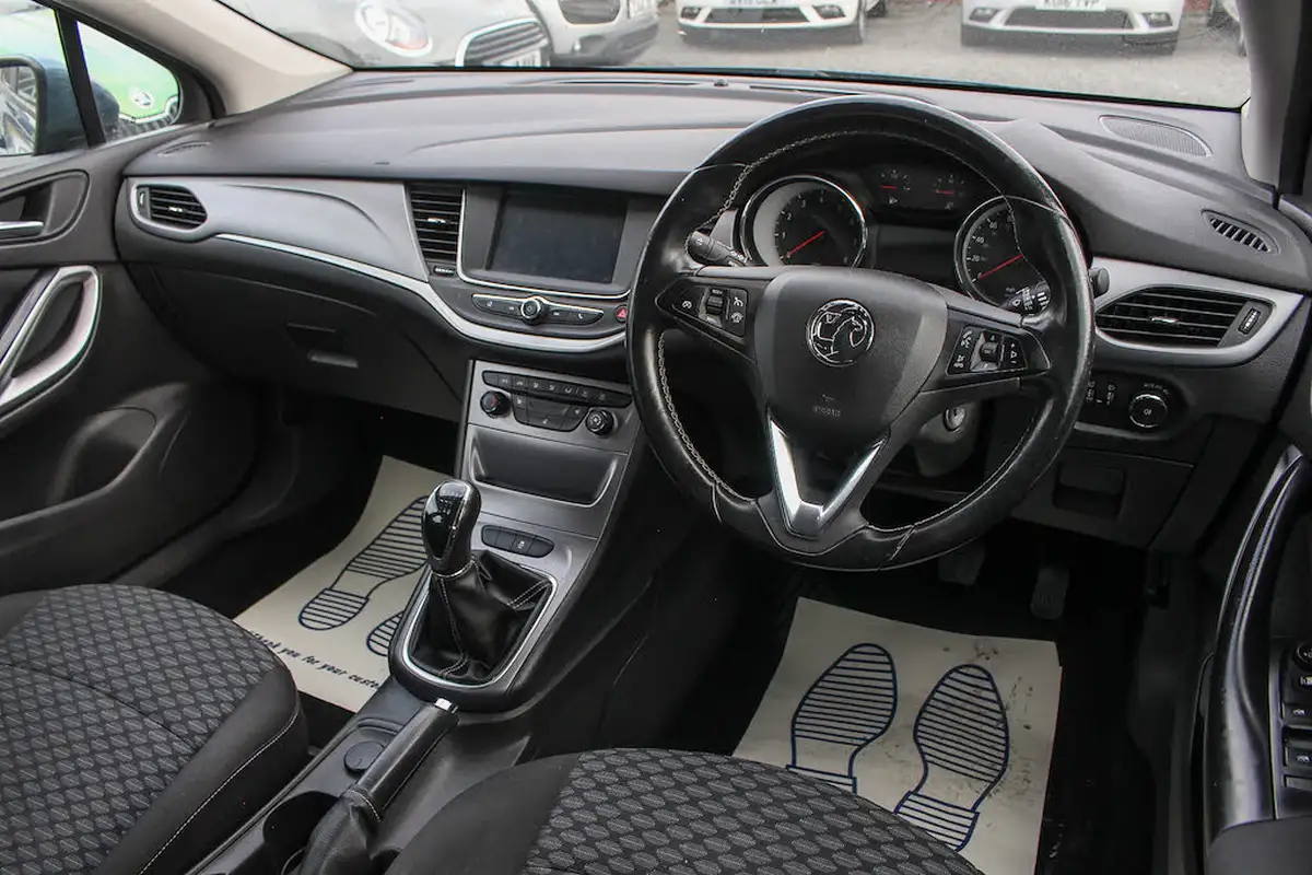 2017-vauxhall-astra-14i-16v-turbo-energy-big-16