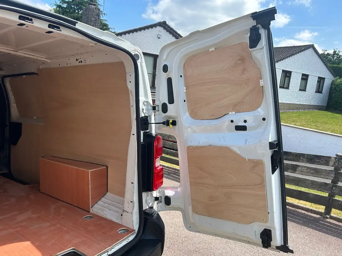 2020-citroen-dispatch-15bluehdi-enterprise-xl-1000-100pseu6dt-e-big-23
