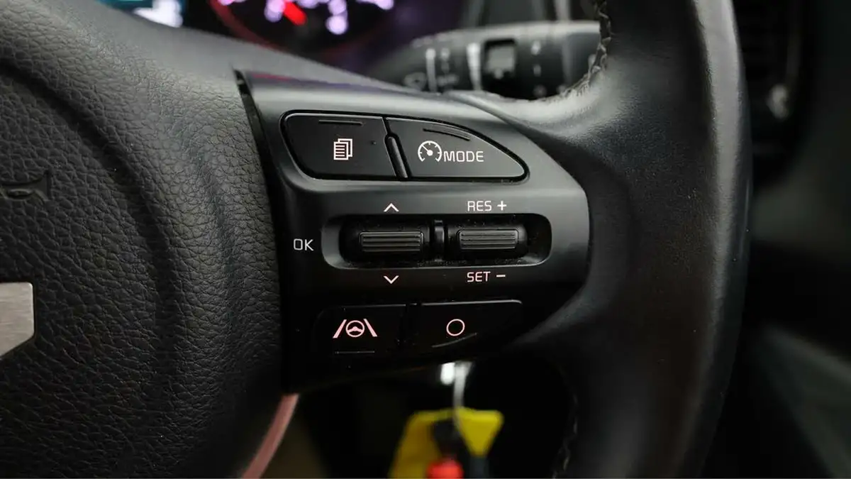 2022-kia-rio-10-t-gdi-3-big-22