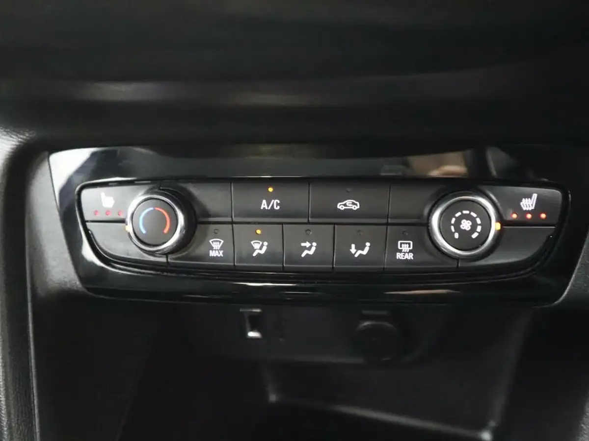 2021-vauxhall-corsa-12i-se-premium-big-27