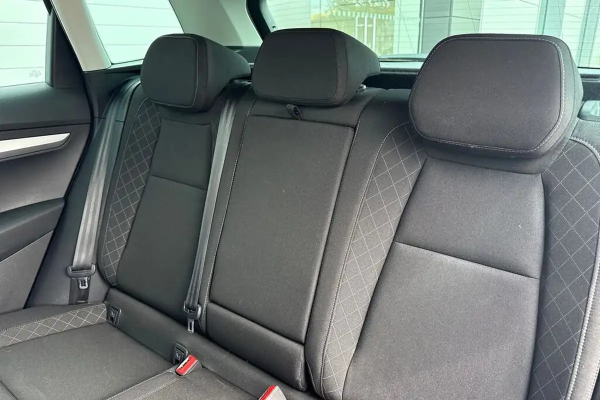 2019-skoda-karoq-20tdi-se-big-18