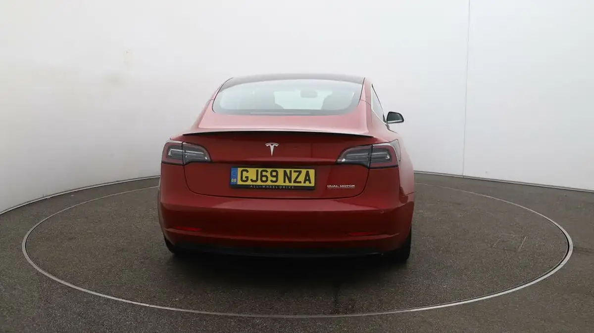 2019-tesla-model-3-e-4x4-performance-pack-big-56