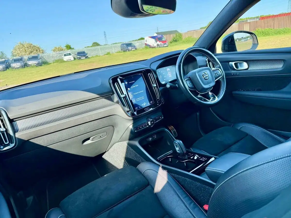 2020-volvo-xc40-15-t5-r-design-plug-in-hybrid-big-14