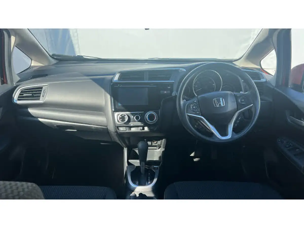 2018-honda-jazz-13-i-vtec-se-cvt-big-9