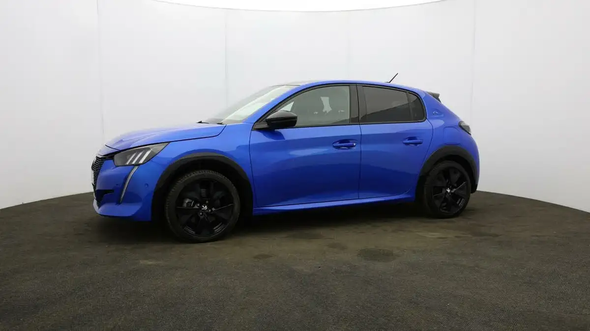 2021-peugeot-208-e-gt-premium-big-27